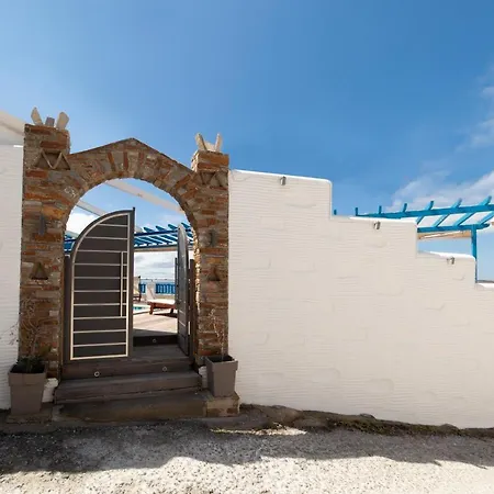 Semesterbostad Blue Waves View *